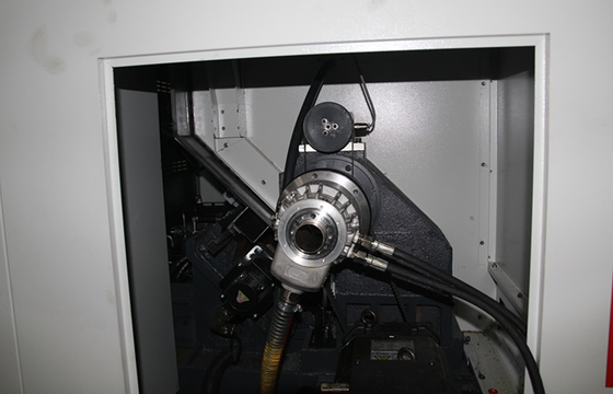 CK6180 E CNC lathe Machine 3 - gear spindle speed and hard guide way