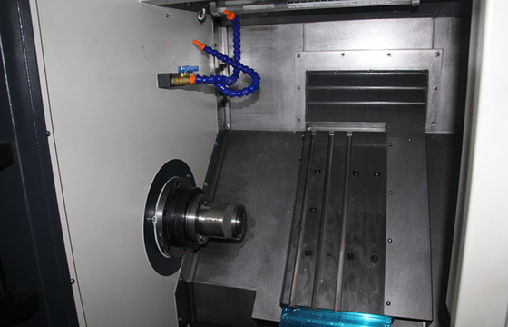 CK6180 E CNC lathe Machine 3 - gear spindle speed and hard guide way